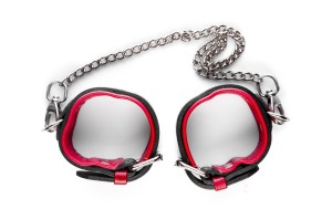 WHIPS kajdanki erotyczne skórzane regulowane – łańcuszek 25 cm, szer. 4 cm - 3