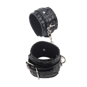 Surrender Ankle Restraints kajdanki BDSM regulowane – PU, na kostki - 3