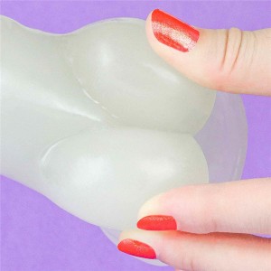 Lumino Play dildo realistyczne z przyssawką – 21,5 cm, złamana biel, świecące w ciemności - 15