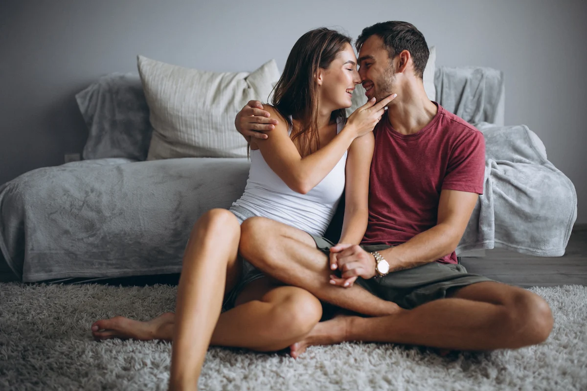 Pozycja seksualna kandelabr - jak wygląda i na czym polega pozycja zwana włoski żyrandol?